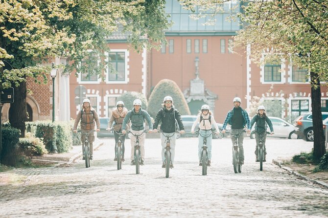 Ghent guided offroad tour by e-scooter - Keizerspark: A Calm First Taste of Ghent