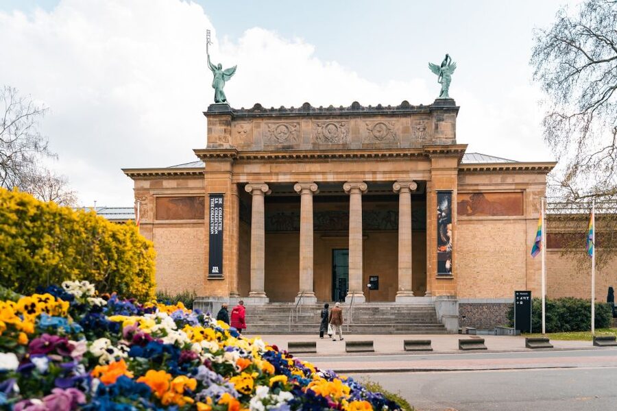 Ghent: Museum of Fine Arts Entry Ticket - Audio guides that suit different kinds of visitors