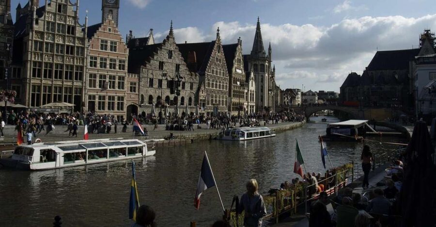 Ghent: Walking Tour from Friday Market to the Cathedral - Gerard de Duivelsteen and the Canal Streets