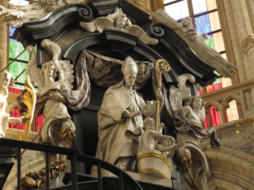 Ghent: Walking Tour from Friday Market to the Cathedral - What the Private Format Changes