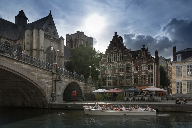 Guided Boat Trip in Ghent - Meeting at Graslei 2A