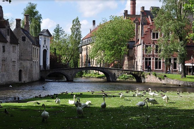 Guided tour of Bruges - Gruuthuse and Saint John’s Hospital: wealth and care