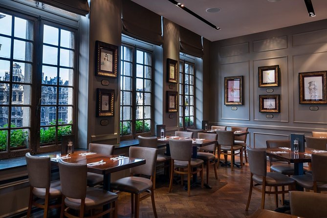 Hard Rock Cafe Brussels with Set Lunch or Dinner - Who will enjoy this most?