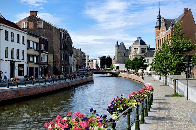 Historic Highlights, by a local guide - Hotel d’Hane Steenhuyse, an 18th-century city palace