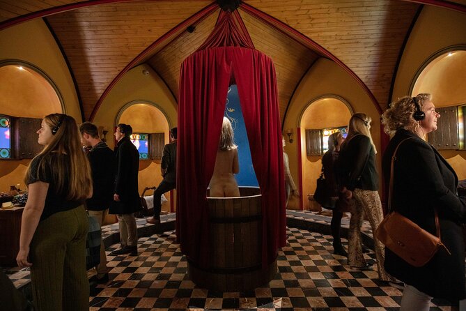 Historium Story Ticket - Storytelling versus a traditional museum