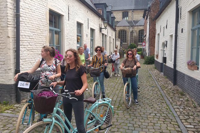 Lovely Leuven Highlights Biketour NEDERLANDS - Back in time at Groot Begijnhof