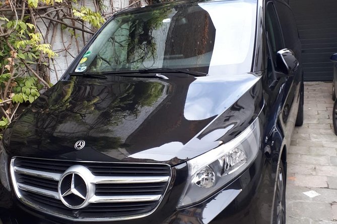 Luxury Minivan from Charleroi airport to the city of Brussels - The return trip from Brussels to Charleroi