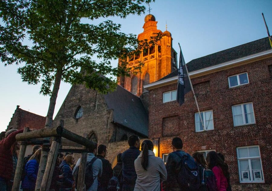 Night Tour: The Dark Side of Bruges - by Legends - Meet beneath the red umbrella in Grote Markt