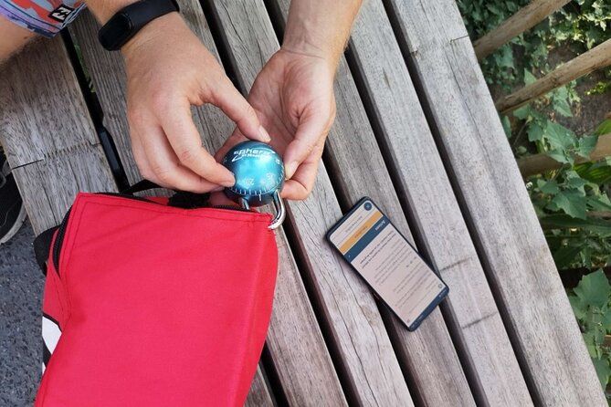 Outdoor Escape Game with drinks in Brussels - Who will enjoy this most?