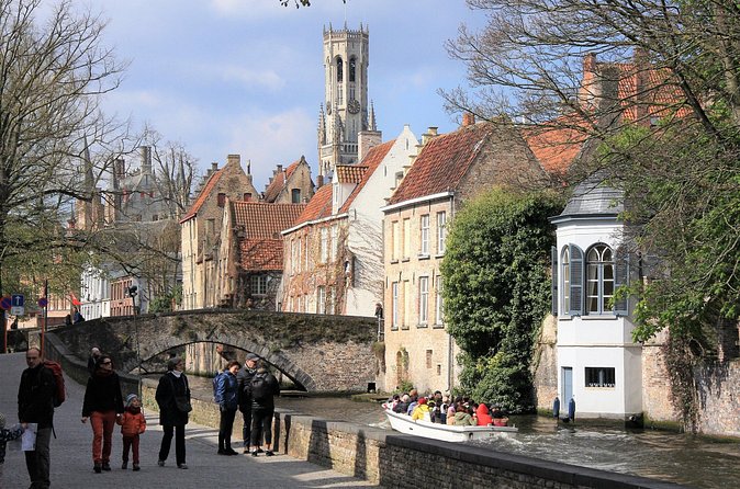 Photo Tour "Philip the Good" + Boat trip - Rozenhoedkaai, Bruges’ famous camera angle