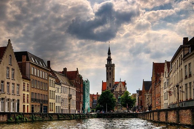 Private 3-hour walking tour of Bruges with official tour guide - Inside the Church of Our Lady for 30 minutes