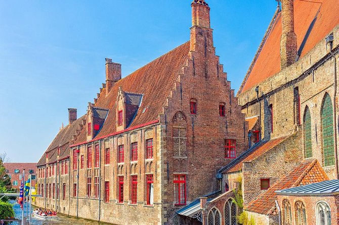 Private 3-hour walking tour of Bruges with official tour guide - Is $178.03 per person fair?