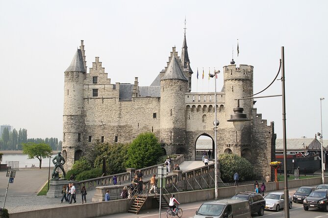 Private Arrival Transfer from Brussels Airport or city to Antwerp with Business car - When the pickup does not go perfectly