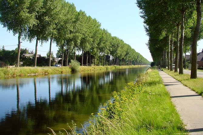 Private Bruges Countryside Cycling Tour to Damme with Guided Walk - Walking through Damme, then climbing if possible