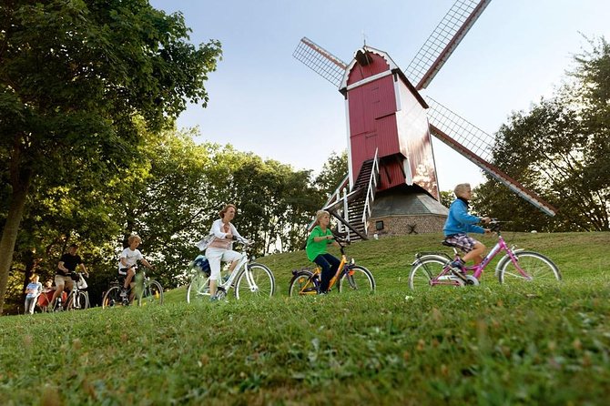 Private Bruges Countryside Cycling Tour to Damme with Guided Walk - Returning beside Damse Vaart-Oost