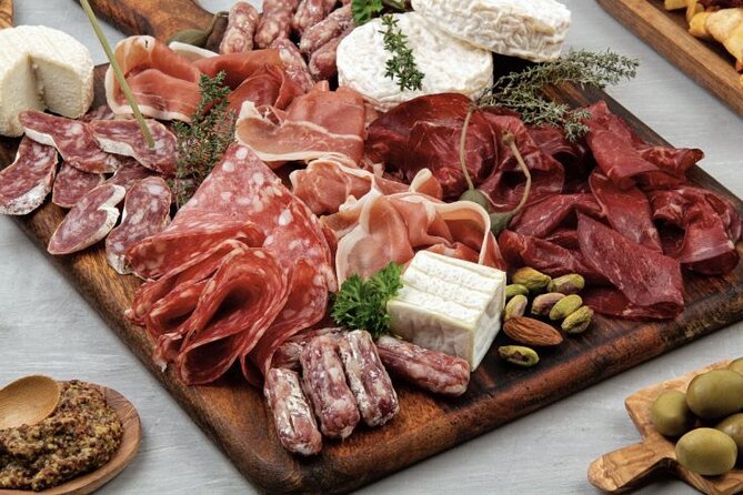Private Bruges Food Tour: 8 Tastings of Local Delicacies - LEstaminet: one Belgian beer in a relaxed setting
