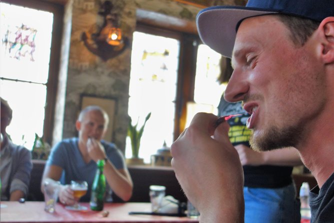 Private Ghent Beer & Brewery Tour by a young local - Beer lessons at Het Waterhuis aan de Bierkant