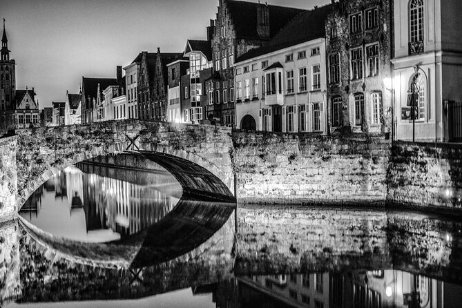 Private Guided Historical Walking Tour in Bruges Belgium - The Beguinage and Minnewater: Quiet Bruges away from the squares