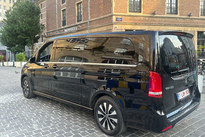 PRIVATE MPV TRANSFER FROM/TO BRUSSELS AIRPORT (Max 6 pax) ONE-WAY - Inside the Mercedes-Benz EQV 2023