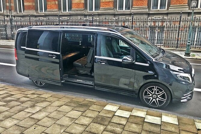 Private transfer from BRU Airport - Brussels GO BACK MB V-CLASS 7 PAX - A direct ride into central Brussels