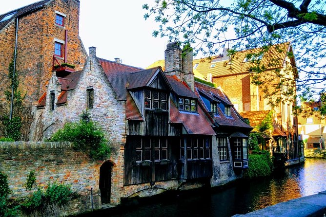 Private Transfer from Brussels Airport to Bruges By Business car - Key points before you book