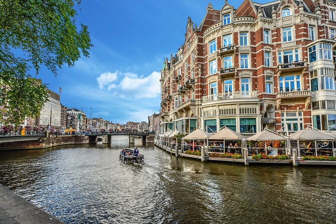 Private transfer from Brussels to Amsterdam, 2h Stop in Utrecht - Why this route can be better than a straight transfer
