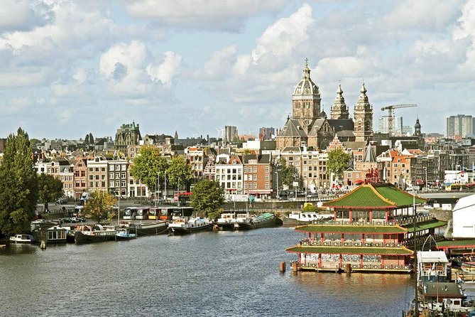 Private Transfer from Brussels to Amsterdam By Luxury car - The driver experience and communication