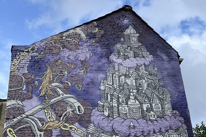 Private Walking Tour Your own Brussels. European Quarter - Maalbeek, murals, and the public side of politics