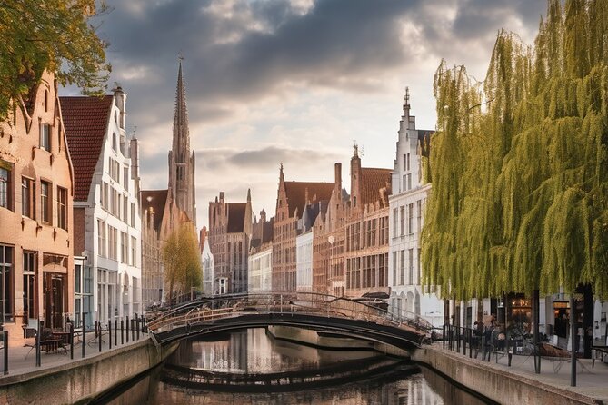 Stress-Free Bruges for Cruise Passengers with opt. Canal Cruise - Bruges wealth, grand houses, and the most photographed corners