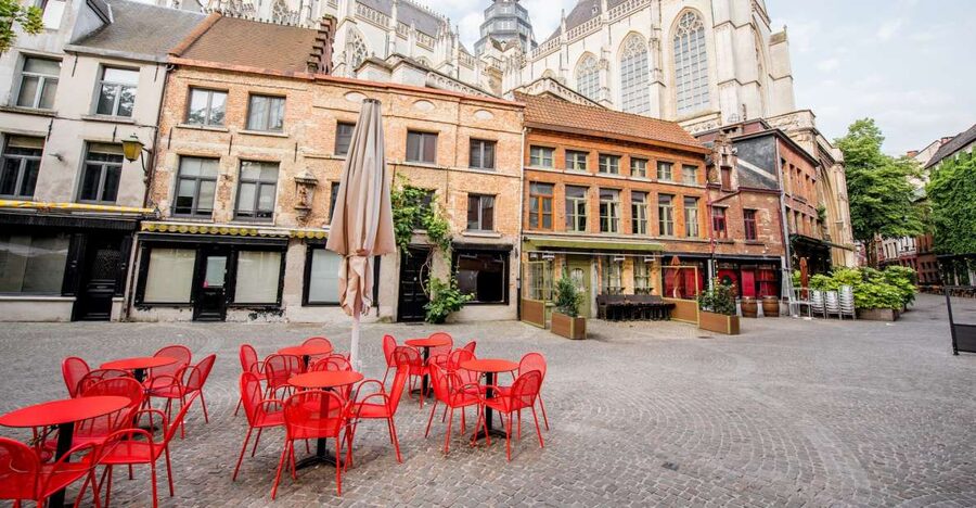 Surprise tour of Antwerp guided by a Local - A personal walk through Antwerp