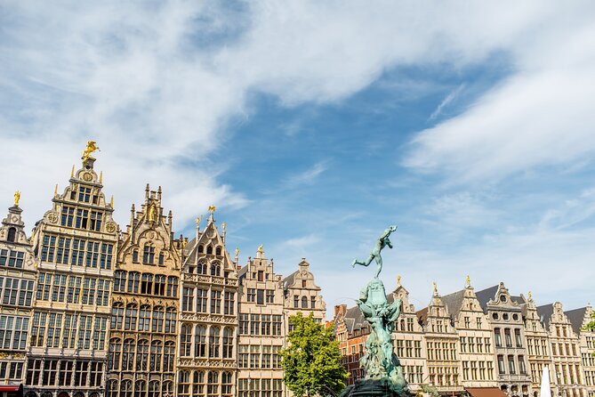 Surprise Walk of Antwerp with a Local - Nello, Patrache, and the value of a local story