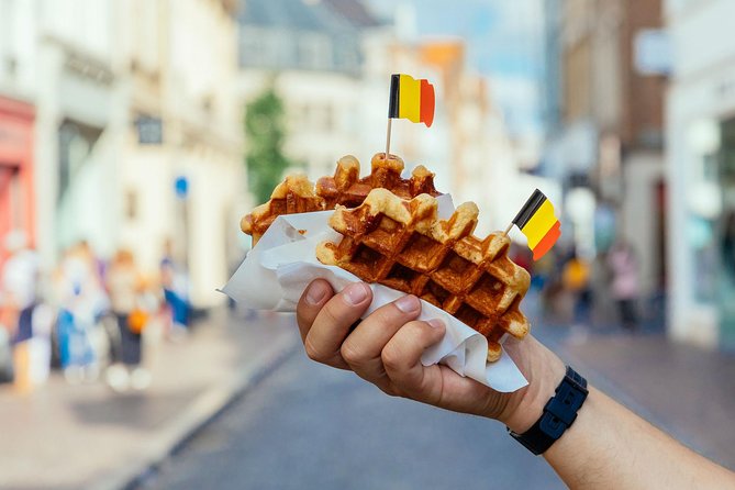 The 10 Tastings of Bruges With Locals: Private Food Tour - Burg Square: begin where Bruges began