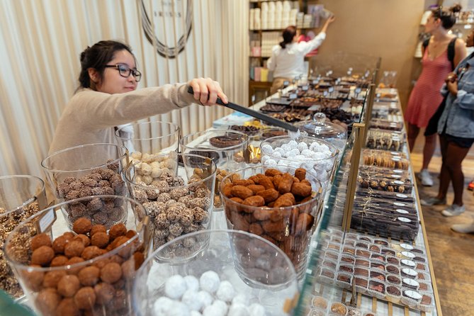 The 10 Tastings of Brussels With Locals: PRIVATE Food Tour (B-Corp certified) - Café des Halles and the social side of Brussels