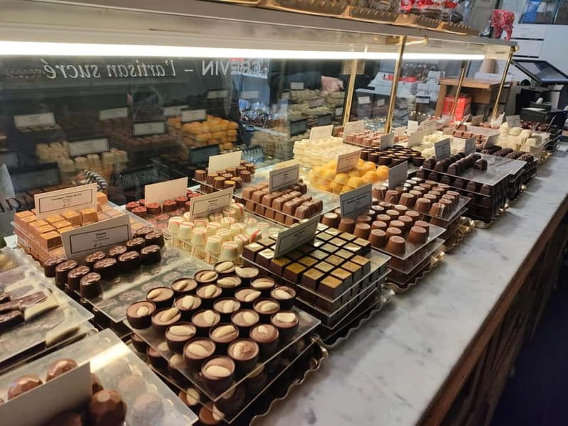 Thé best chocolate in Bruges! Private tour! - Katelijnestraat, Walstraat, and the final chocolates