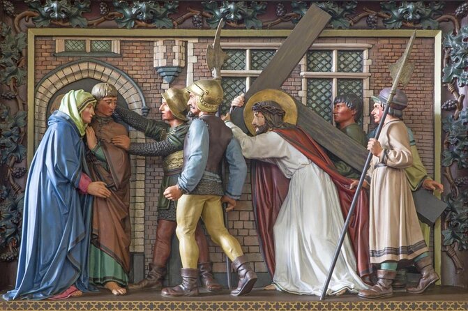 Tour of Historical Bruges knowing The Jerusalem Chapel - Key points to know before booking
