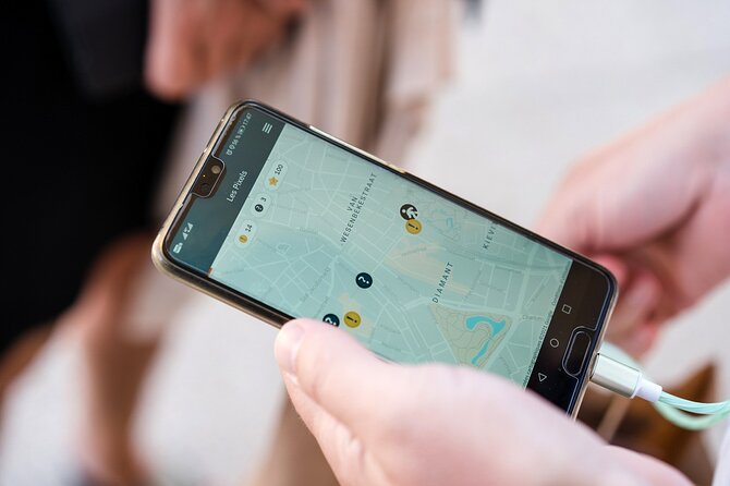Urban escape game in Bruges - Red Nights - How the mobile game works