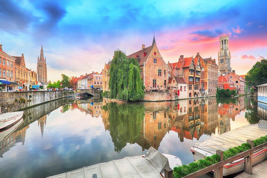 Visit of Bruges in 1 day private tour from Paris - Who should book this Bruges tour?