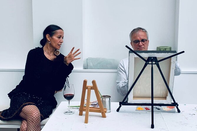 Wine and Painting Workshop Experience in Brussels - Group size, timing, and practical planning